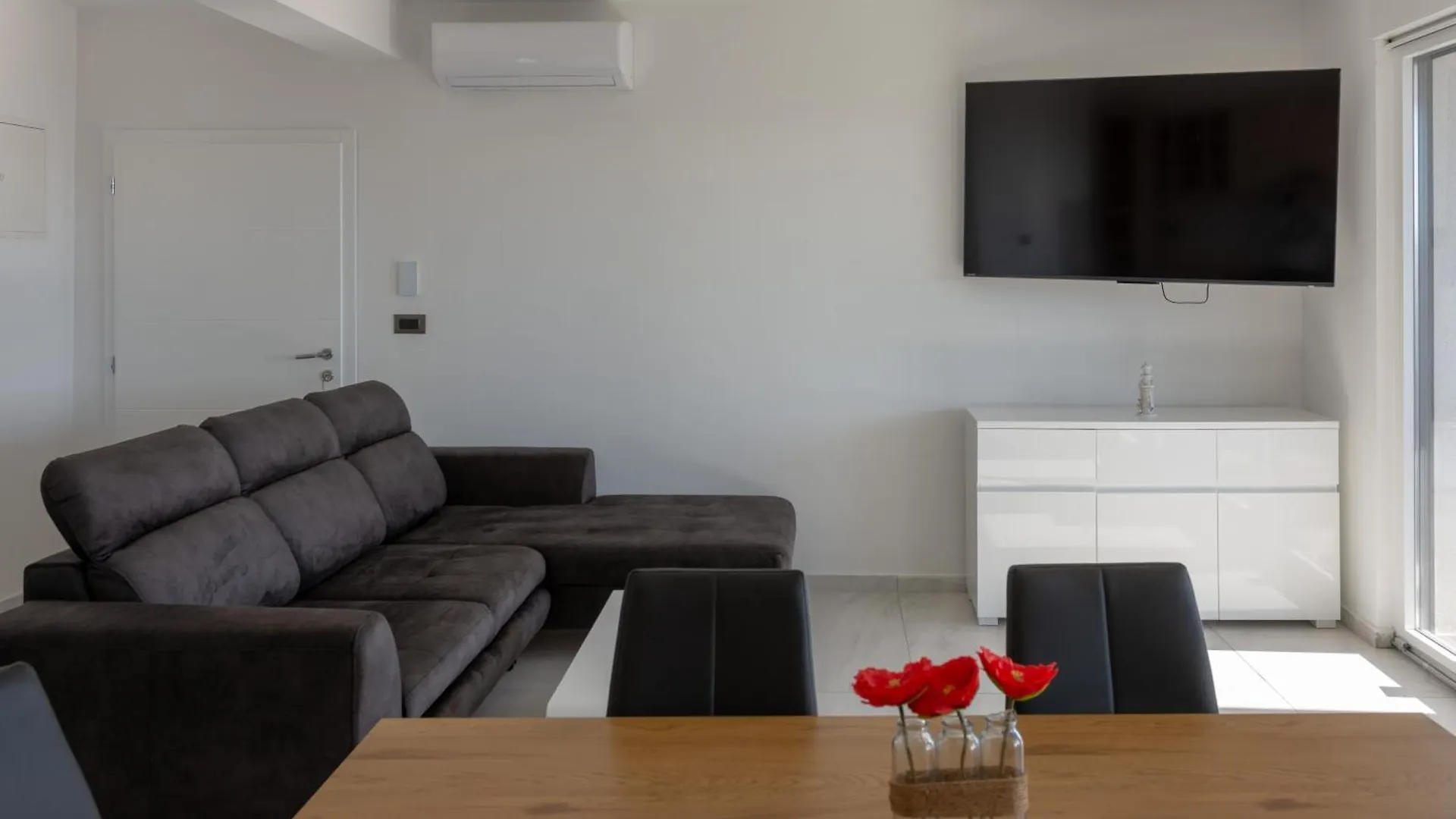Apartman Sara Kastela Apartment
