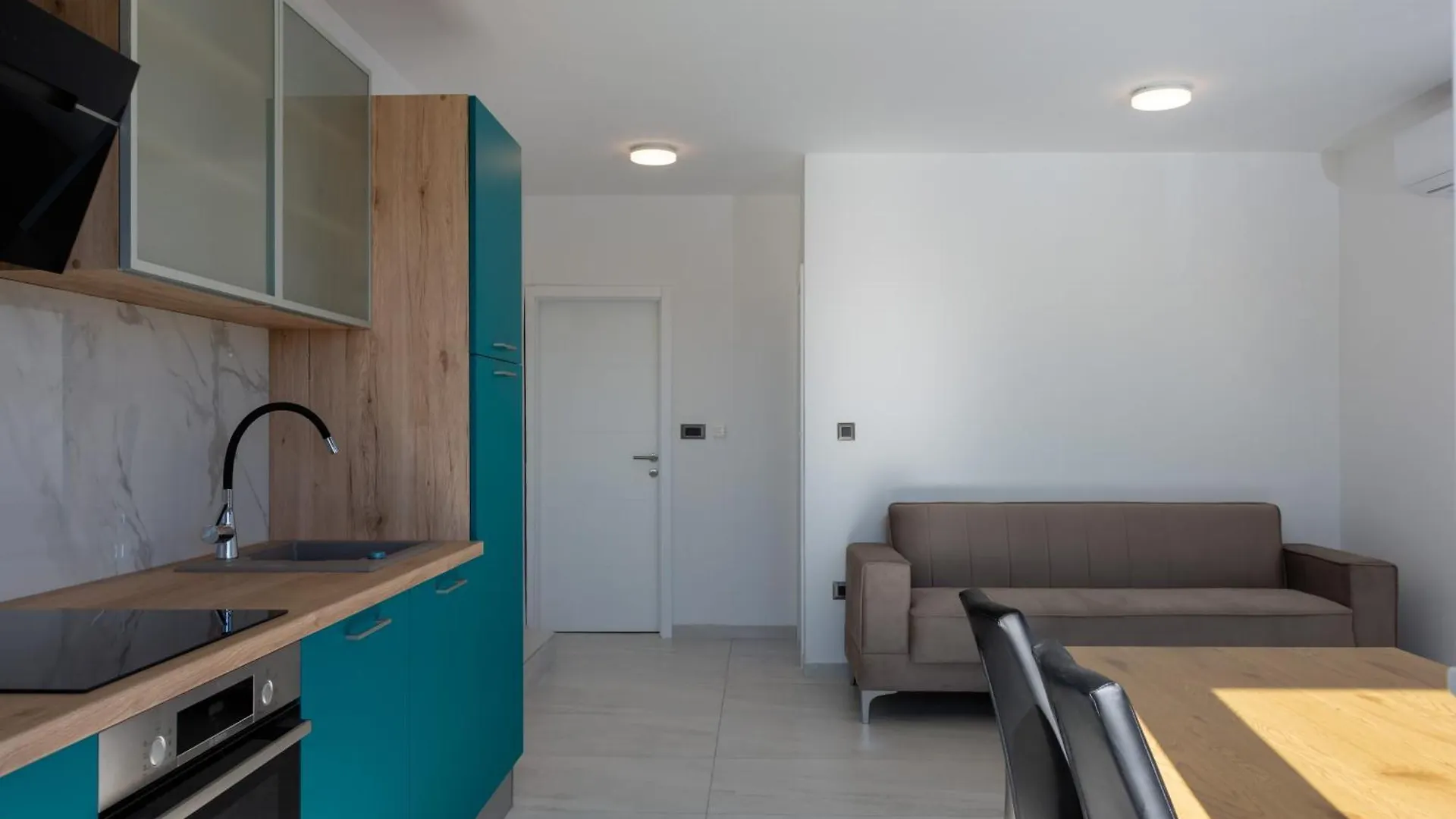Apartment Apartman Sara Kastela